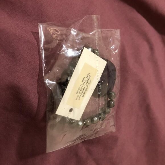 Amrita Singh Bracelet - Picture 2 of 4